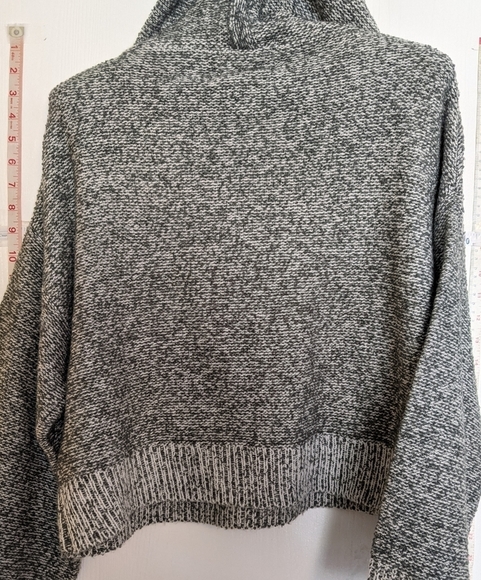 RUBY MOON LADIES SIZE MEDIUM SWEATER WITH HOOD - Picture 6 of 10